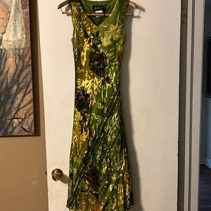 Gorgeous sleeveless dress size 4
